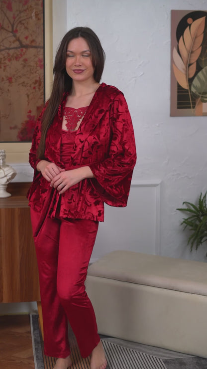 Women’s Velvet Set with Guipure Neckline & Robe